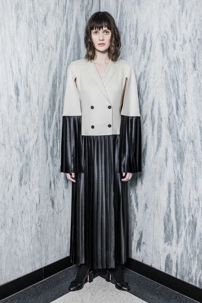 Look 30